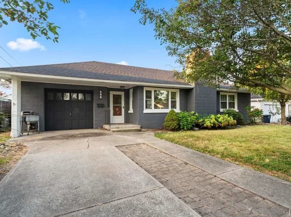 823 N A St, Elwood, IN 46036