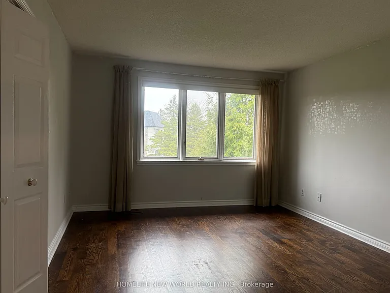 3 Jenkinson Grv — Photo 11