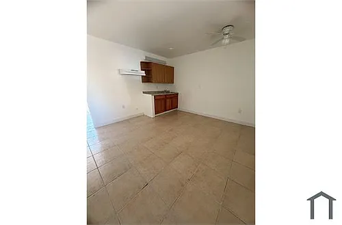 8450 NE Miami Ct #4 Photo 1 8450 NE Miami Ct #4 Photo 1