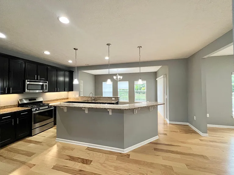 10454 Dogwood Dr — Photo 12