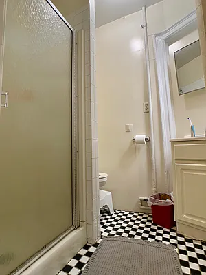 Rented by Building Equity Real Estate LLC | media 10