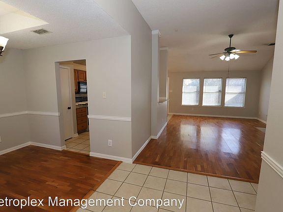 2nd image of 2800 Yukon Dr