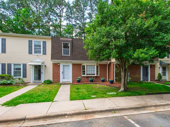 23 Patriot Cir, Durham, NC 27704