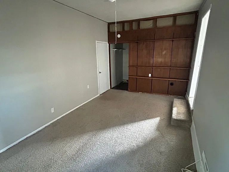 8901 E Gregory Blvd — Photo 13