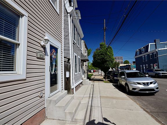 5th image of 1923 Wharton St