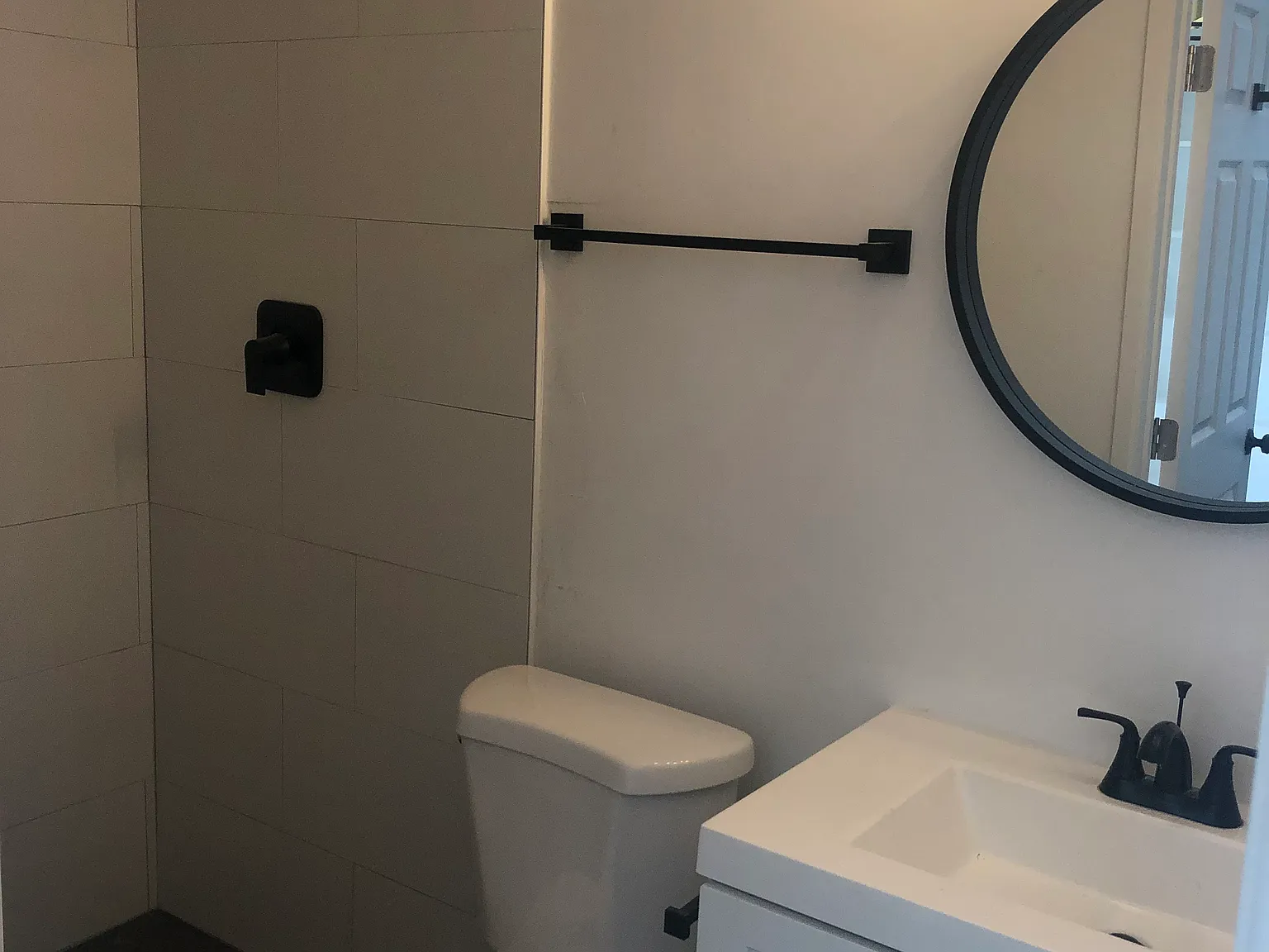 1 bed, 500 sqft, $2,265 — Photo 3