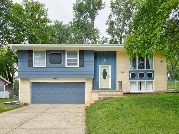 8501 Ridgemont Dr, Urbandale, IA 50322