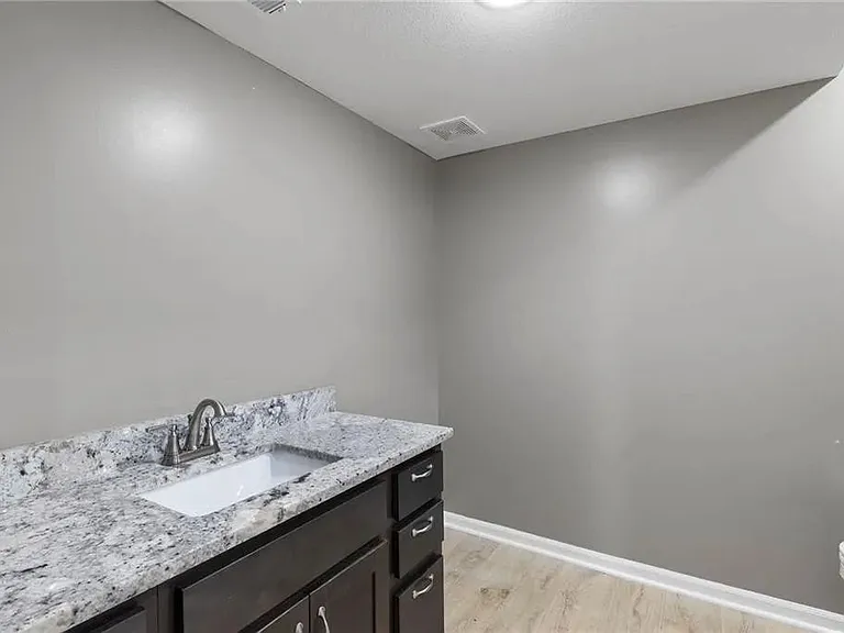 135 Cedar Ct — Photo 15