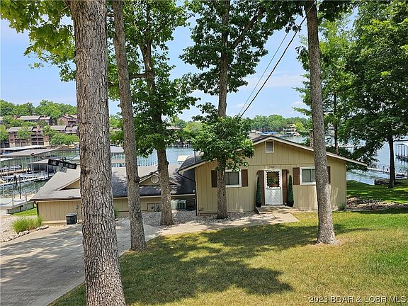 4th image of 1800 Yacht Club Dr