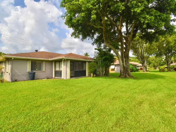6850 Moonlit Drive, Delray Beach, FL 33446