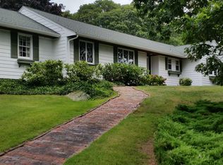21 Sherwood Dr, Westerly, RI 02891