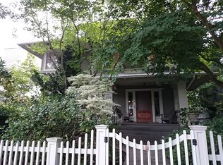 734 16th Ave E, Seattle, WA 98112