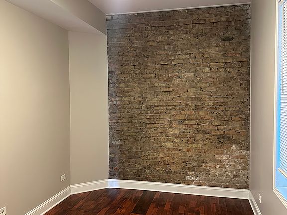 5th image of 4202 N Saint Louis Ave #1