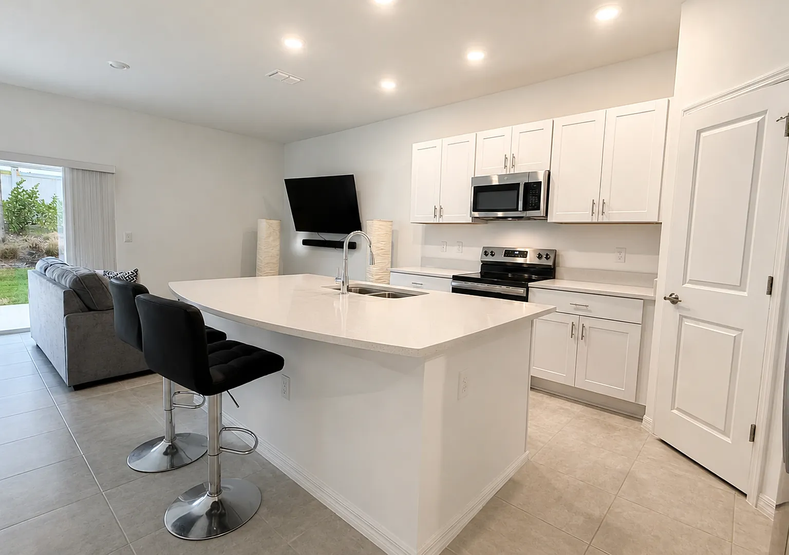 Brand New 3BR Townhome in Lakewood Ranch — Photo 4