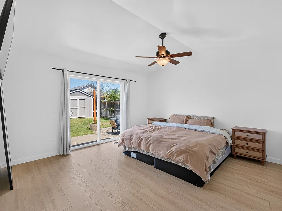 107 W 26th Ave