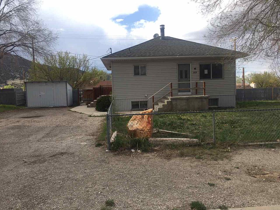 1st image of 805 Park Ave