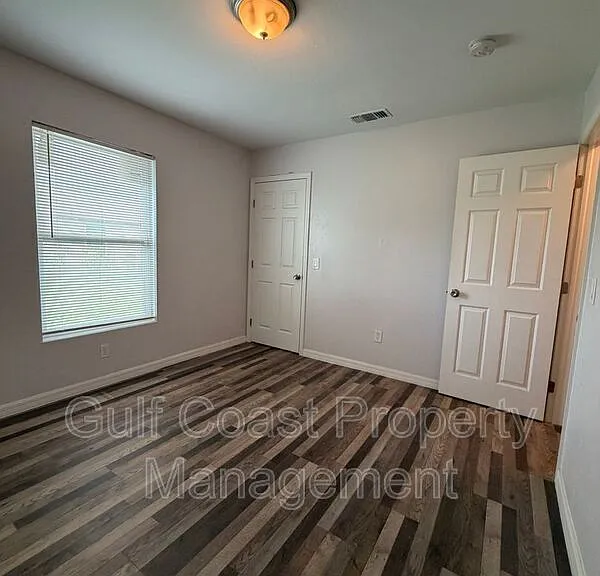 1801 S Palmdale Ct — Photo 25