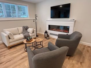 21 Woodmans Ln #1, Peterborough, NH 03458