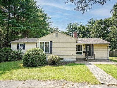 11 Pinebrook Cir, Granby, MA, 01033