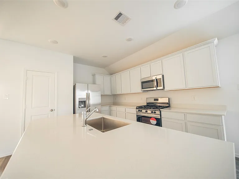 2611 Olivine Stone Dr — Photo 5