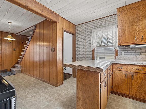 2nd image of 1423 West Lawn AVENUE