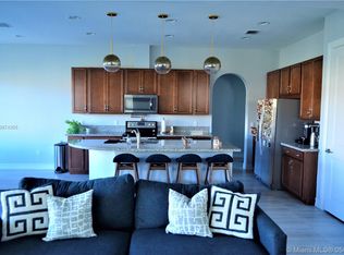 1119 SW 113th Way, Pembroke Pines, FL 33025