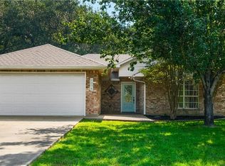 2076 Expressway Dr, Pineville, LA 71360