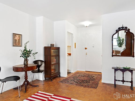 2nd image of 351 E 57th St #2E
