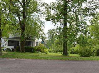 326 E Jefferson Ave, Saint Louis, MO