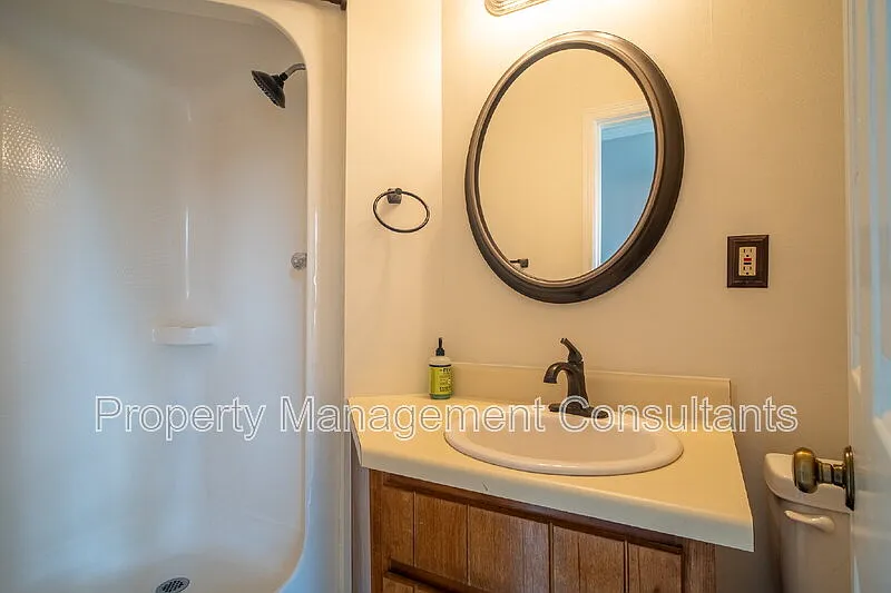 2 bed, 2.0 bath, 1124 sqft, $1,250 — Photo 3