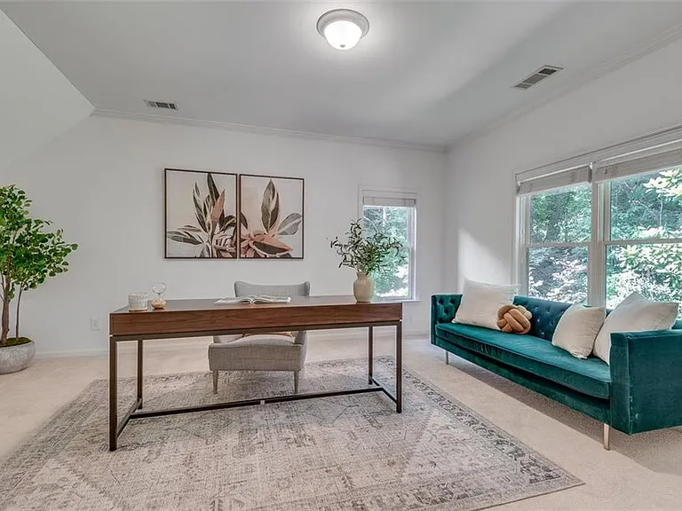 240 Lullwater Ct — Photo 36