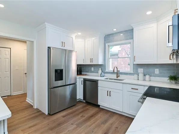 1109 Buckingham Ave, Norfolk, VA 23508