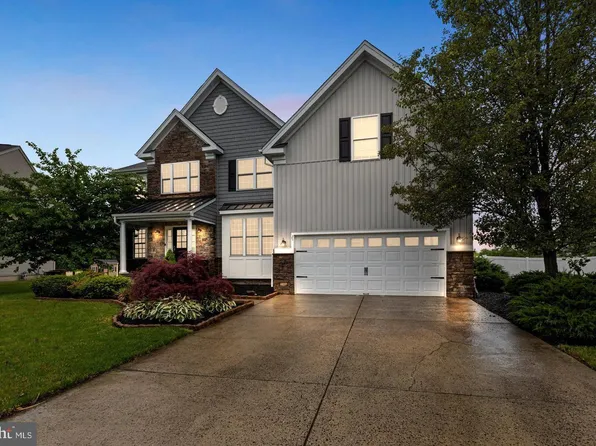 25 Banbury Rd, Lumberton, NJ 08048