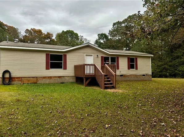 1179 Nails Creek Xing, Royston, GA 30662