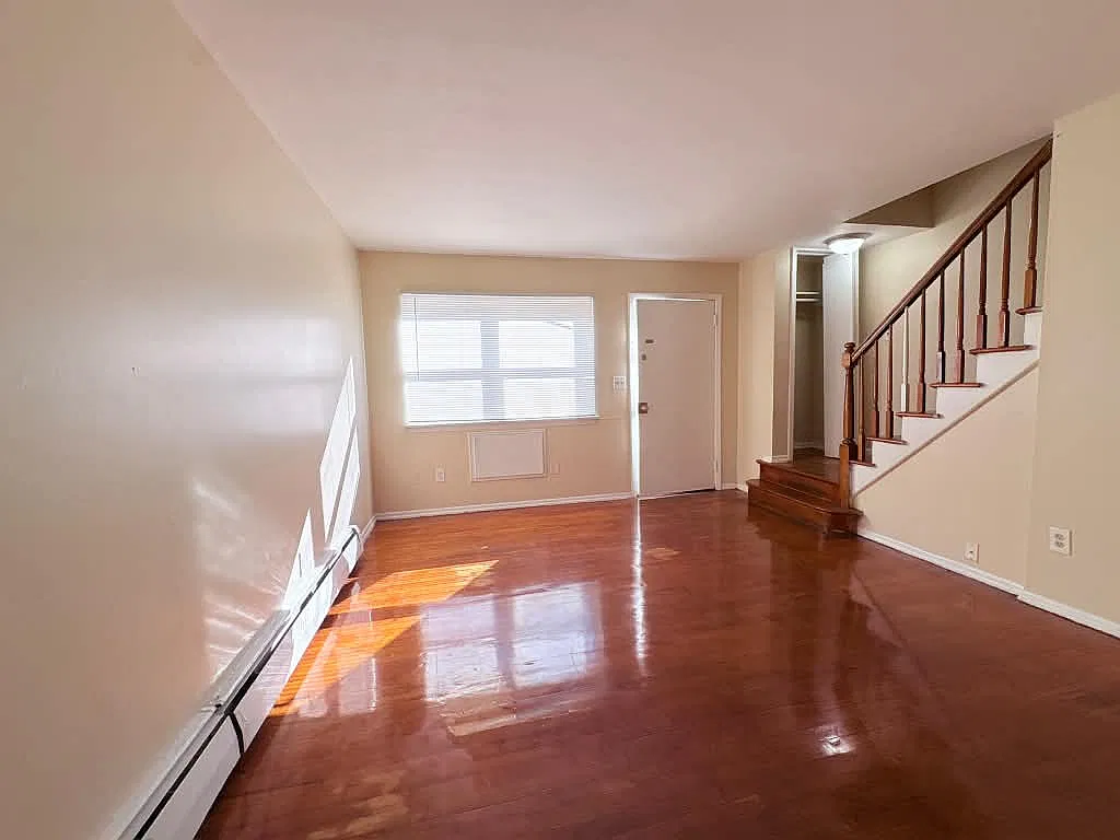 2 bed, $1,700 — Photo 1