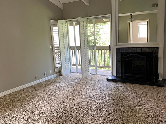 3rd image of 19416 Vineyard Ln #19416