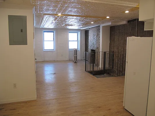 Rented by Zone Corp | media 5