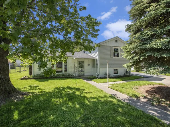 814 Center St, South Haven, MI 49090