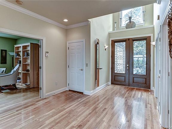 4th image of 36 N Mission Hills Ct