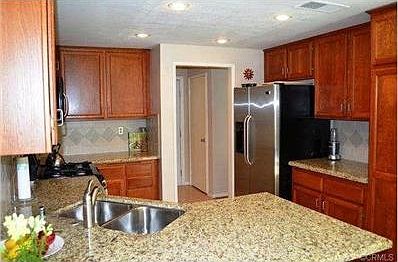 Beautiful kitchen with granite counters