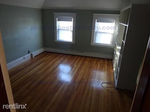 2nd image of 92 Hobart St #3A