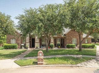 2404 Tuscany Dr, Corinth, TX 76210