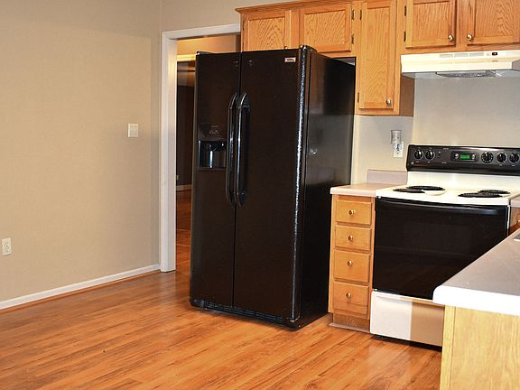 2nd image of 1745 Southern Hills Dr
