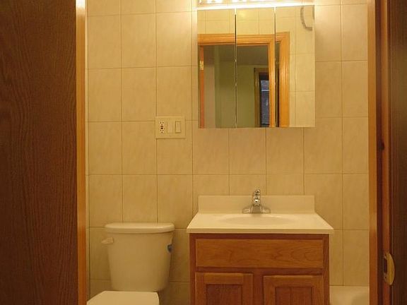 5th image of 69 E 7th St APT 1C