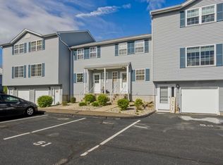 51 Waters Edge Dr #51, Ludlow, MA 01056