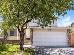 5902 S Woodview Dr, Kearns, UT 84118