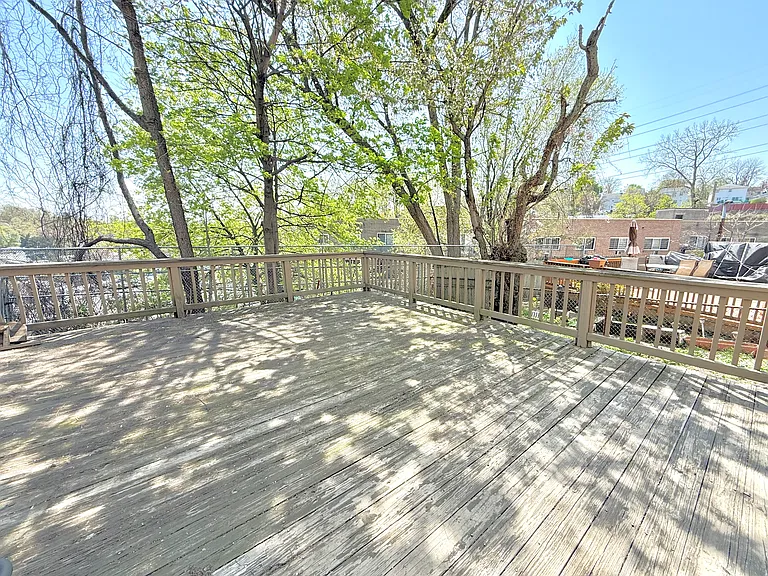 32 Elissa Ln #1 — Photo 12