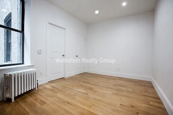 Rented by Weinstein Realty Group | media 32