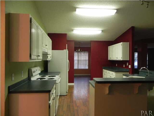 1st image of 3996 Holleyberry Ln