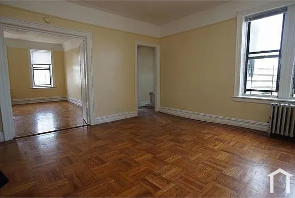 2446 Lyvere St — Photo 9